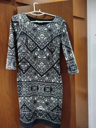 Vestido estampado blanco y negro