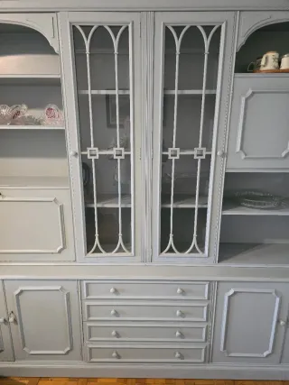 REGALO Armario de salón madera y cristal (RECOGER)
