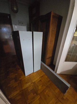 REGALO Armario de salón madera y cristal (RECOGER)