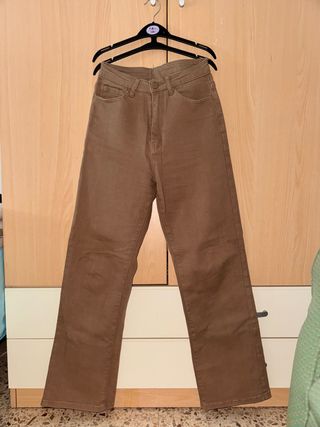 Pantalones marrones