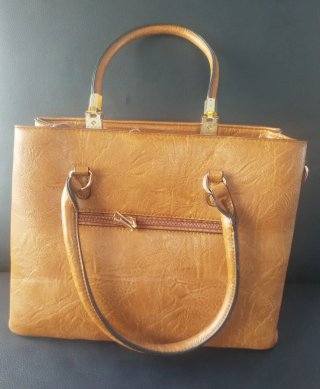 Bolso Marrón Elegante
