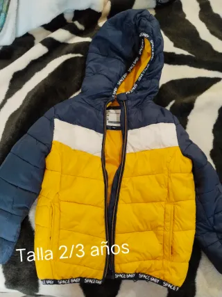 Lote 4  chaquetones niño Talla 2/3 años