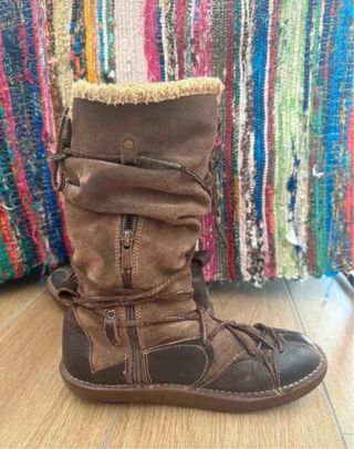 Botas marrones con cordones El naturalista (T 38)