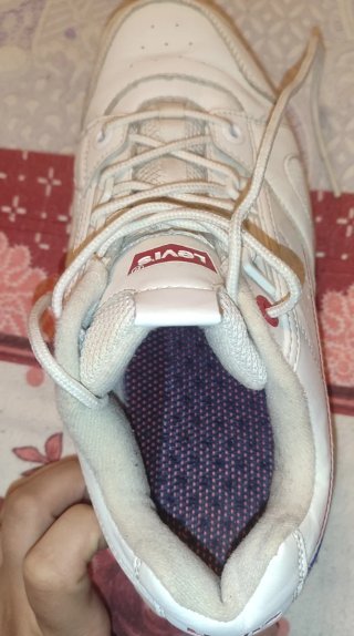 Scarpe da donna Levi's in colore bianco n 39