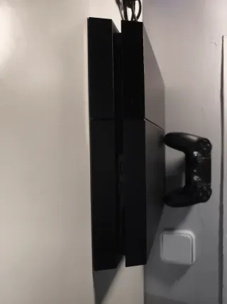 Consola Playstation 4 Negra