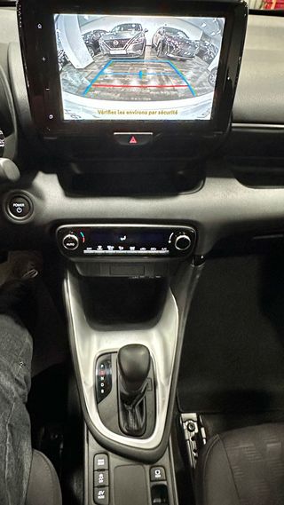 TOYOTA Yaris 1.5 120H Business Plus