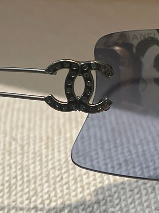 Gafas de sol Chanel azules y plateadas