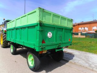 REMOLQUE AGRICOLA 6 Tn. 1978