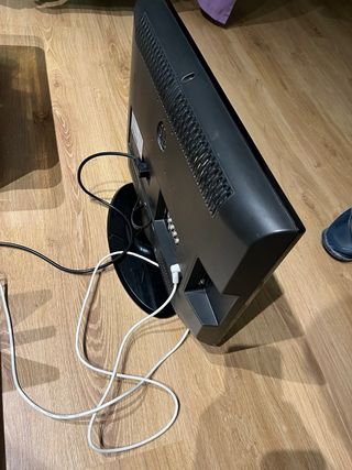 Samsung LE22C450E1W TV
