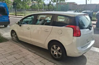 Peugeot 5008 2010