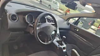 Peugeot 5008 2010