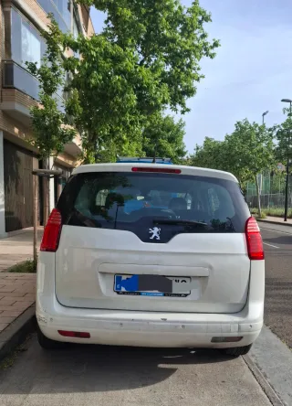 Peugeot 5008 2010