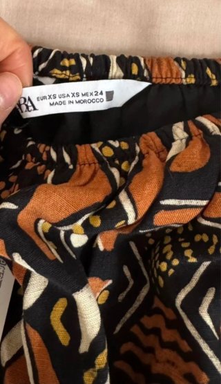 Top estampado manga abullonada