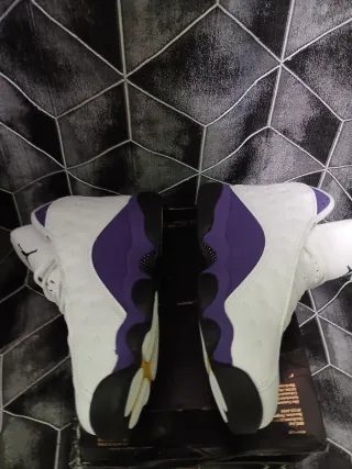 Jordan 13 Bianche Viola