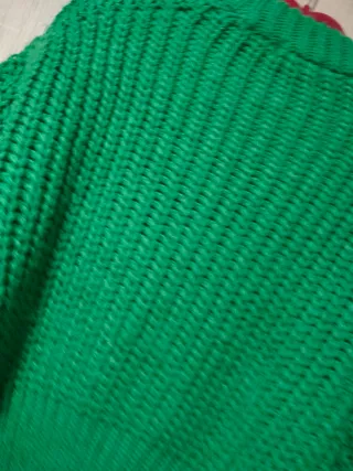Jersey verde punto oversize cortito manga larga
