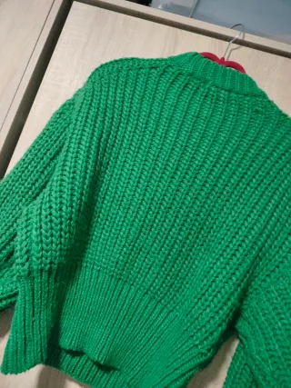 Jersey verde punto oversize cortito manga larga