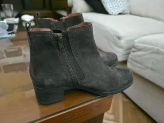 Botines de piel marrones