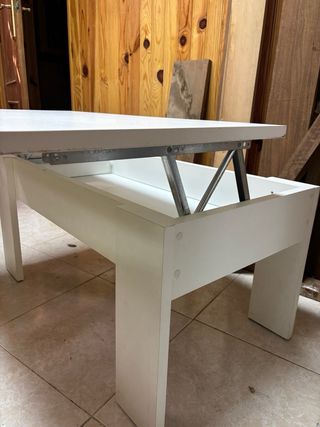 Mesa baja salón madera blanca elevable