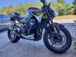 Kawasaki Z900 2020 A2/A 23.000 km Extras