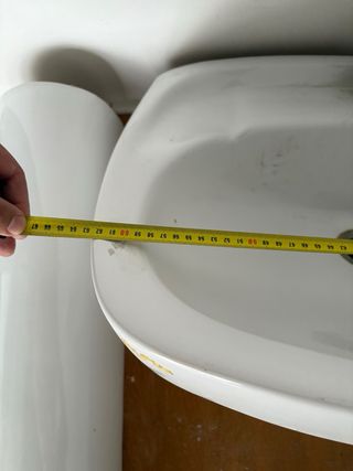 Lavabo Roca con pie.