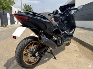 Yamaha TMAX 560cc TECH MAX 2023