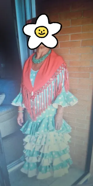 Traje de flamenca con lunares