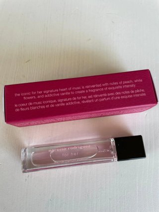 Narciso Rodriguez for her intense. 10ml