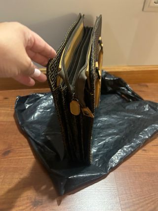 Bolso Guess Marrón y Beige