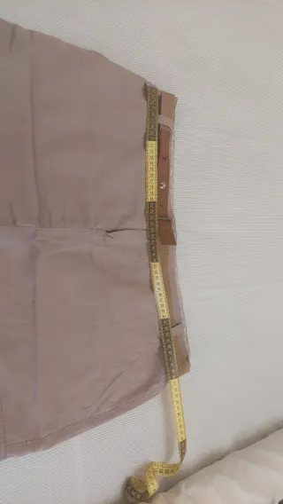 Falda beige mujer con cinturón