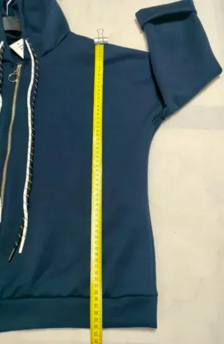 Chaqueta azul entretiempo con capucha