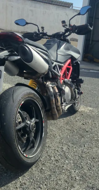 *DUCATI HYPERMOTARD 950 A2 2019 — FULL EXTRAS