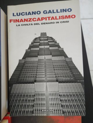 8 libri autori italiani