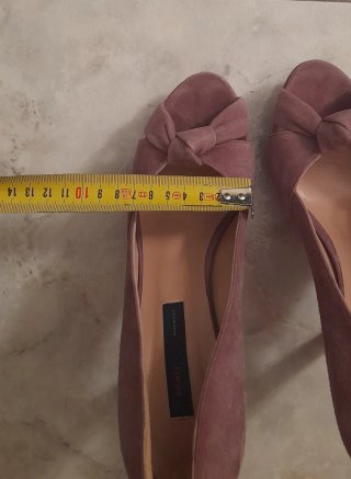Décolleté Frau lilla spuntate