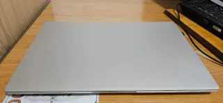 Asus Vivobook S15 Argento