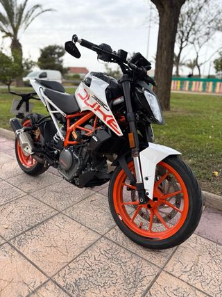 KTM DUKE 390 12mil km. NUEVA