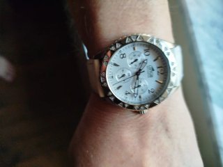 Reloj Lotus Blanco y Plata funcionando 15681