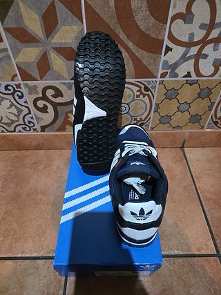 Adidas ZX 750 Azul y Blanco