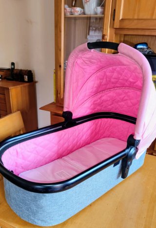 Passeggino per neonati rosa