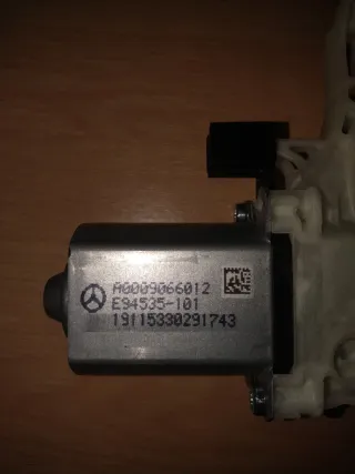 Motor elevalunas Mercedes E 2025
