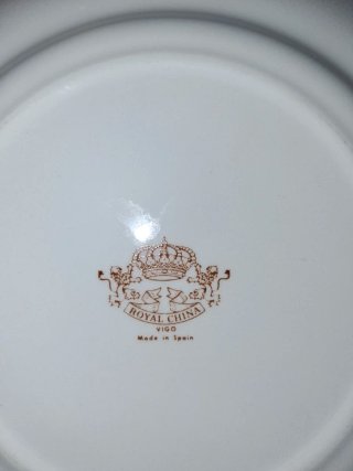 Vajilla Porcelana Royal China Dorada