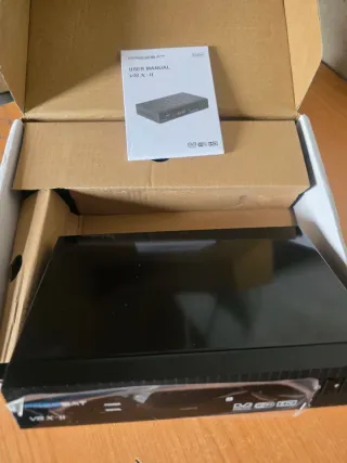 Receptor Satélite Freesat V8 X-II HD