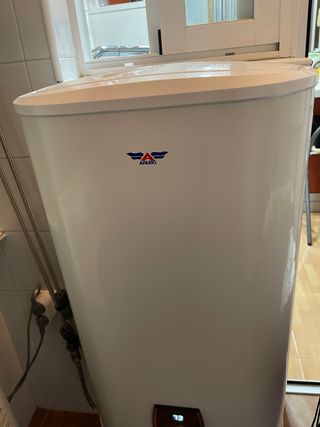 Termo Eléctrico Aparici 50L ( garantía de 7 años)