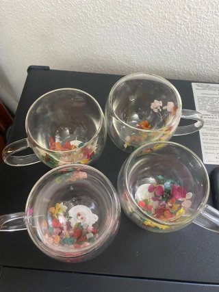 Juego de 5 tazas de cristal con flores