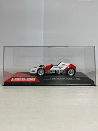 Coche Van Diemen RF83 Escala 1/43