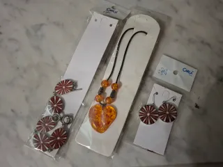 Conjunto bisutería Carla: pulsera, colgante y pend