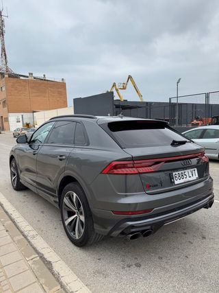 Audi Q8 2021