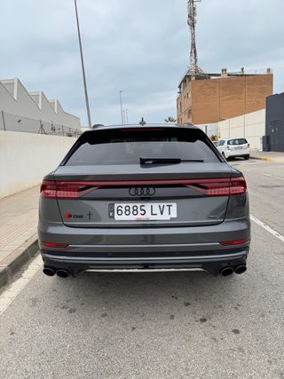 Audi Q8 2021