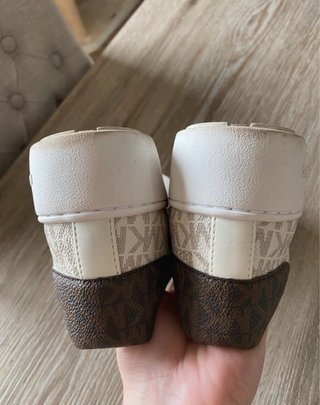 Zapatillas Michael Kors Beige y Marrón