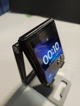 Motorola Razr 40 Ultra 256GB + Custodia Trasparente