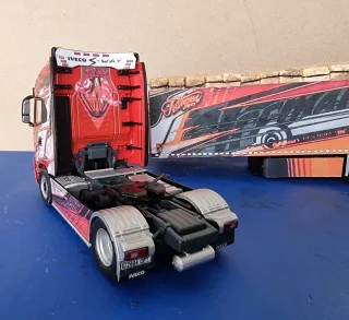 Maqueta Camión Iveco sway Decorado